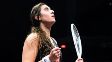 نور الشربيني تحطم الأرقام القياسية في منافسات الملعب الزجاجي 1